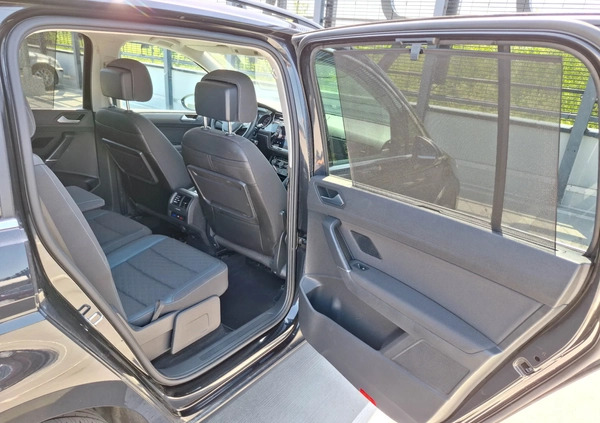 Volkswagen Touran cena 69900 przebieg: 227784, rok produkcji 2019 z Wrocław małe 781